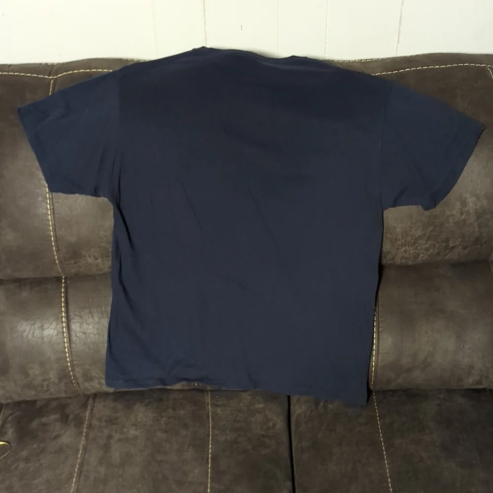 Used men's Champion tshirt navy blue size Large - Picture 4 of 4